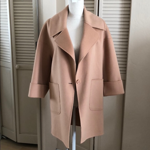 Wool coat - Picture 2 of 9